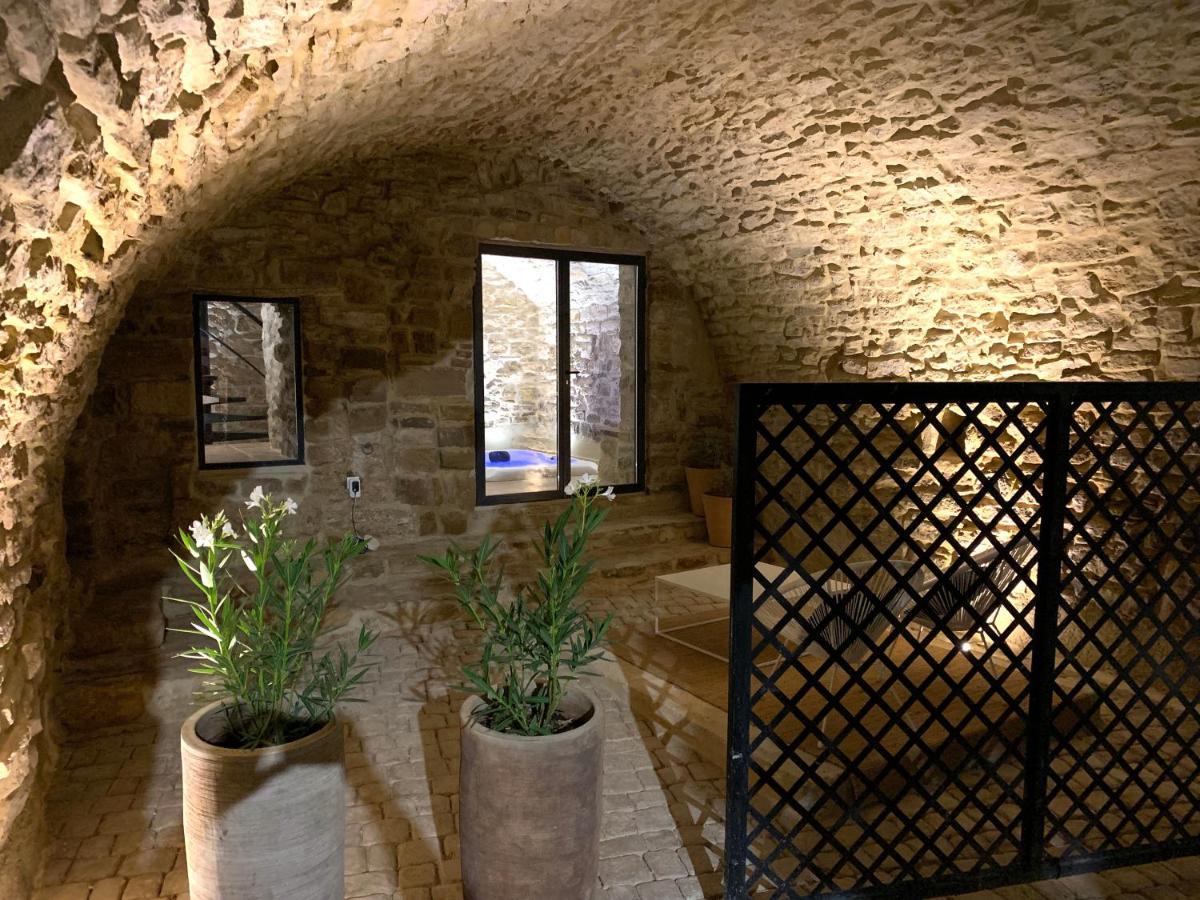 La Maison Des Vendangeurs - Table D'Hotes Le Soir Du Jeudi Au Dimanche- Jacuzzi - Balneo Spa - Acces Piscine Pour Toutes Les Chambres Sauf Studio Coquet- Piscine De Mai A Mi-Octobre Martignargues Екстер'єр фото