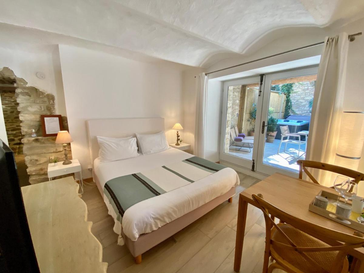 La Maison Des Vendangeurs - Table D'Hotes Le Soir Du Jeudi Au Dimanche- Jacuzzi - Balneo Spa - Acces Piscine Pour Toutes Les Chambres Sauf Studio Coquet- Piscine De Mai A Mi-Octobre Martignargues Екстер'єр фото