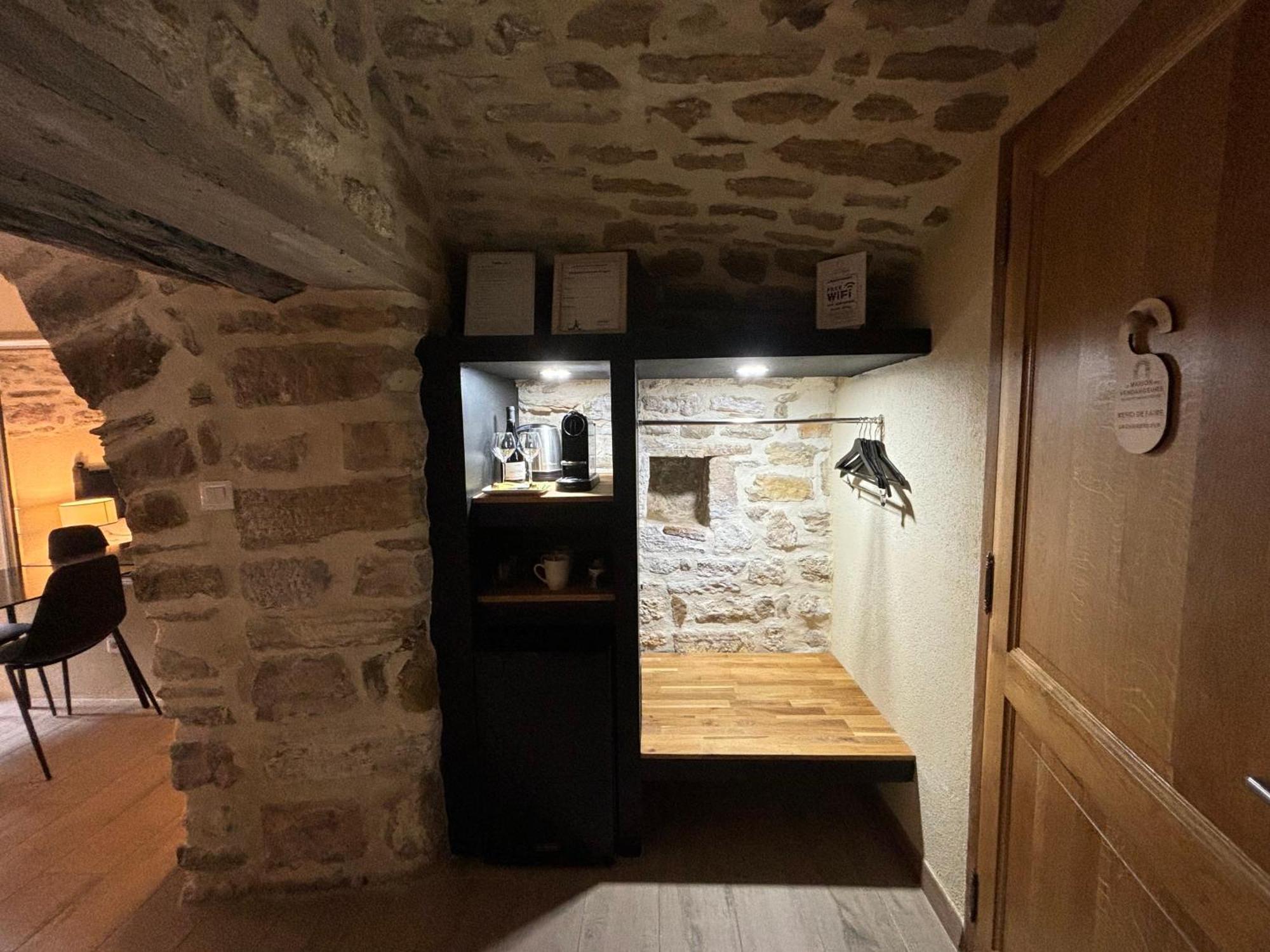 La Maison Des Vendangeurs - Table D'Hotes Le Soir Du Jeudi Au Dimanche- Jacuzzi - Balneo Spa - Acces Piscine Pour Toutes Les Chambres Sauf Studio Coquet- Piscine De Mai A Mi-Octobre Martignargues Екстер'єр фото