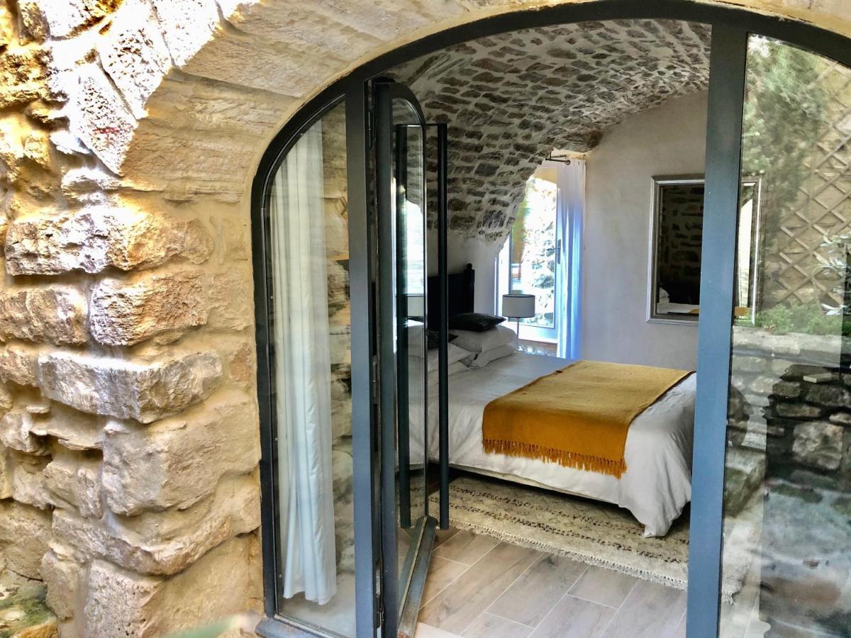 La Maison Des Vendangeurs - Table D'Hotes Le Soir Du Jeudi Au Dimanche- Jacuzzi - Balneo Spa - Acces Piscine Pour Toutes Les Chambres Sauf Studio Coquet- Piscine De Mai A Mi-Octobre Martignargues Екстер'єр фото